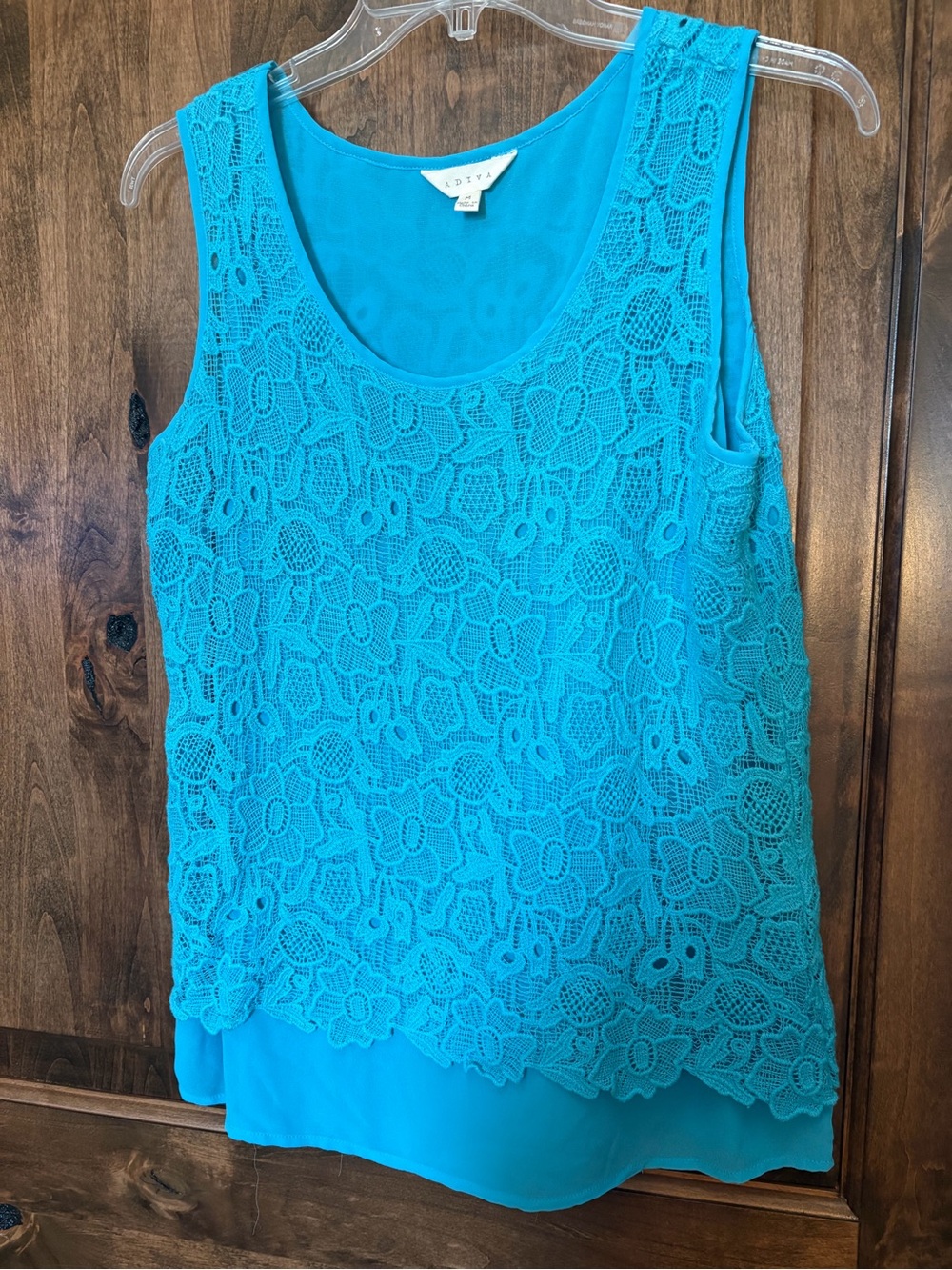 Women’s Adiva Lace sleeveless top with chiffon under layer - size M